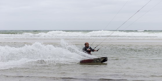030-kite-a-tronoen.jpg