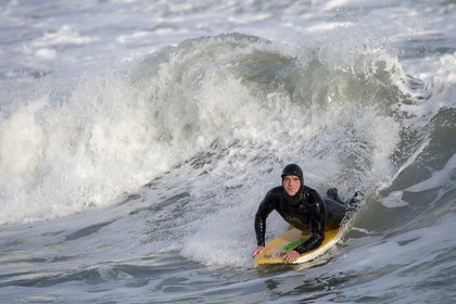 067-Surf