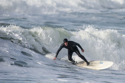 087-Surf