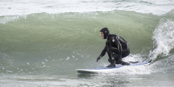 085-Surf