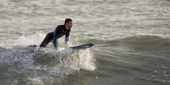 060-Surf