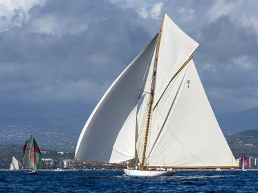 CAN2012-1075
