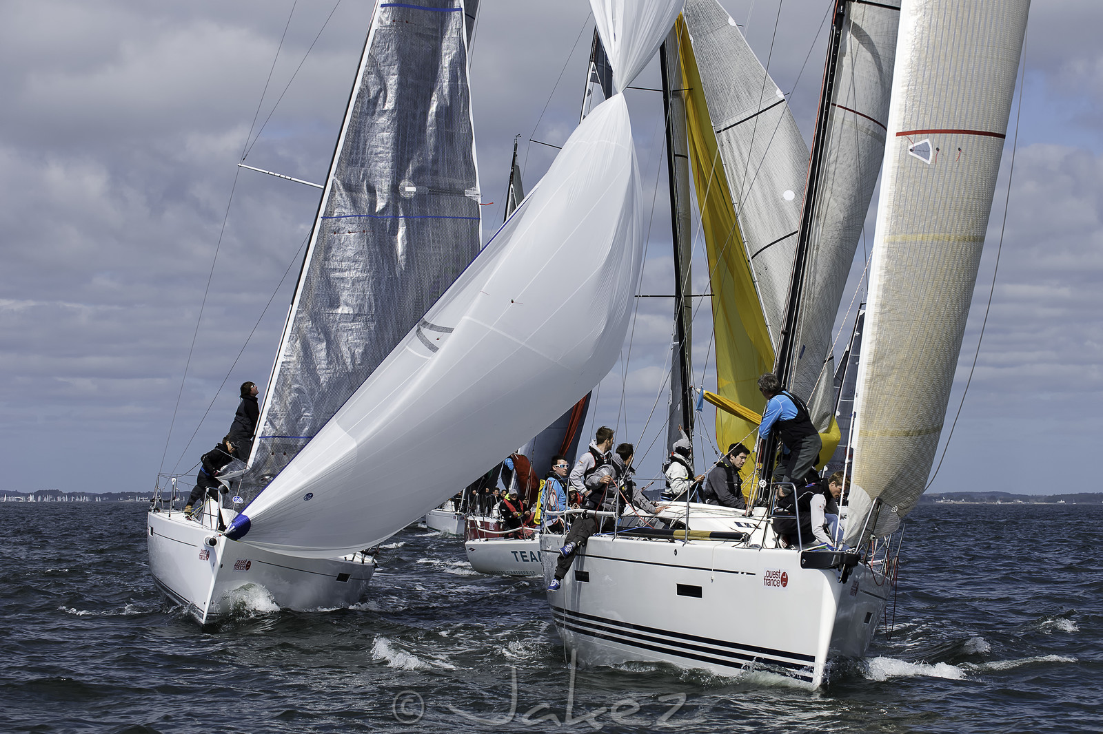 075-irc.jpg