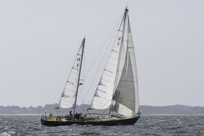 16-pen-duick-ii-diam-24.jpg