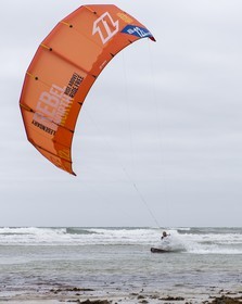042-kite-a-tronoen.jpg