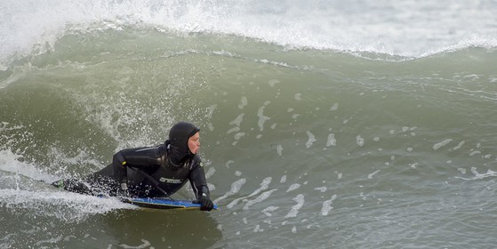 054-Surf