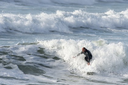 092-Surf