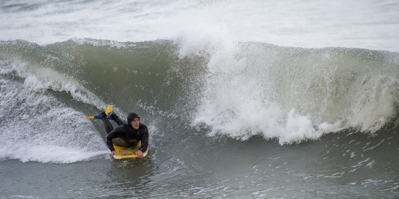 052-Surf